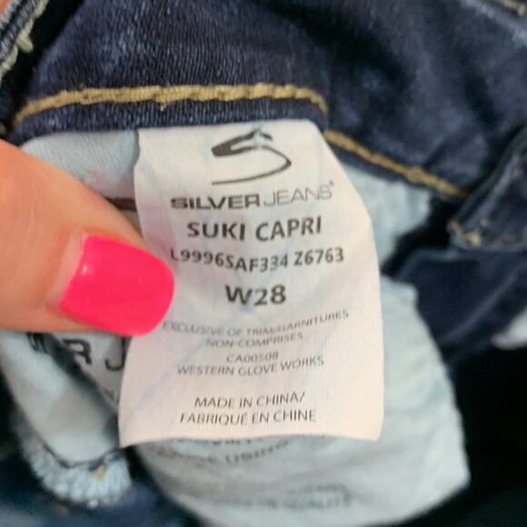Silver Jeans Suki Capri Stitched Jeans - Picture 4 of 6